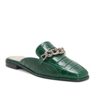 NWOT Vince Camuto Rachey Loafers in Green